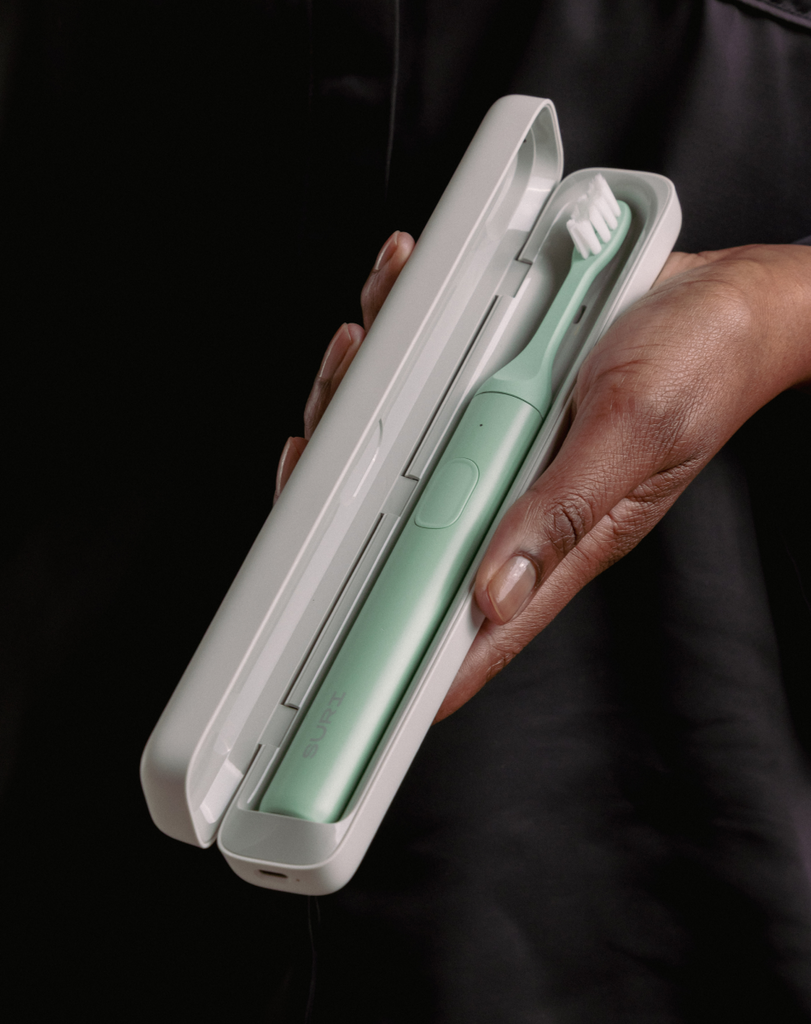 UV Light Clean & Charge Case